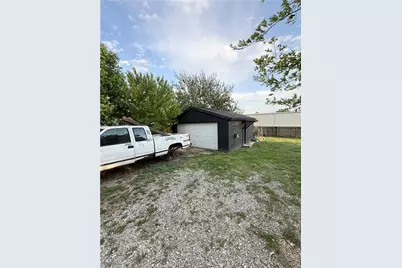 8313 H Hendrickson Road, Middletown, OH 45044 - Photo 3