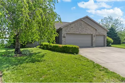 665 King Richard Court, Troy, OH 45373 - Photo 3