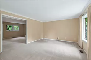 222 Wisteria Dr, Oakwood, OH 45419 - Photo 9