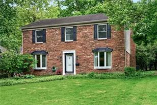 222 Wisteria Dr, Oakwood, OH 45419 - Photo 1
