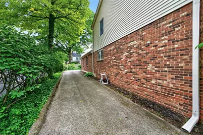 222 Wisteria Drive, Oakwood, OH 45419 - Photo 41