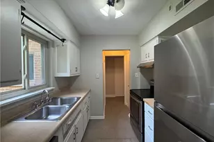 2366 S Patterson Blvd, Kettering, OH 45409 - Photo 5