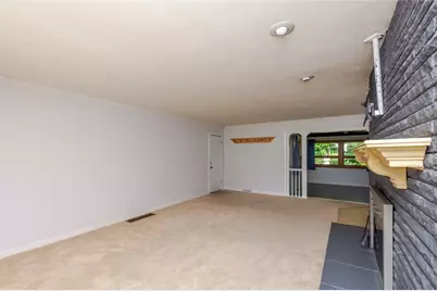 5665 Little Sugar Creek Road, Sugarcreek Twp, OH 45440 - Photo 3