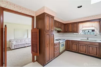 742 Greenview Drive, Tipp City, OH 45371 - Photo 25