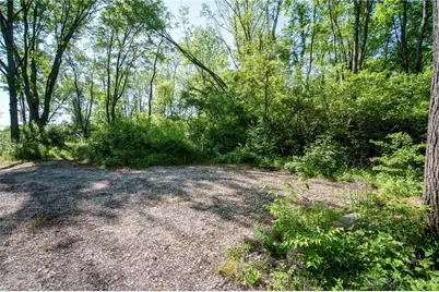 5236 Springfield Xenia Rd, Green Twp, OH 45506 - Photo 7
