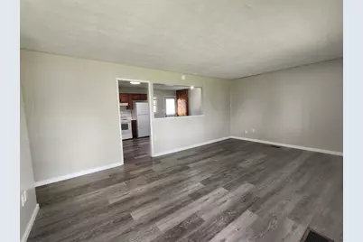 87 Poe Lane, Xenia, OH 45385 - Photo 3