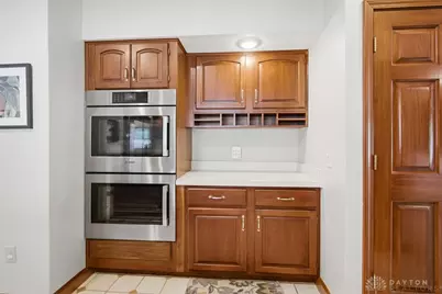 2144 Canterbury Court, Troy, OH 45373 - Photo 17