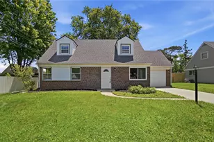 976 Kenosha Rd, Kettering, OH 45429 - Photo 1