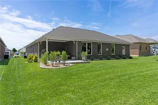 928 Millstone Dr, Tipp City, OH 45371 - Photo 35