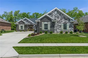 928 Millstone Dr, Tipp City, OH 45371 - Photo 1