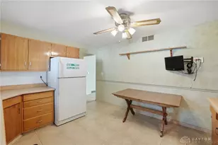 877 Woodhill Rd, Riverside, OH 45431 - Photo 11