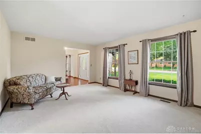 680 Carlsbrook Drive, Beavercreek, OH 45434 - Photo 5