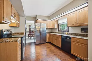 680 Carlsbrook Dr, Beavercreek, OH 45434 - Photo 29