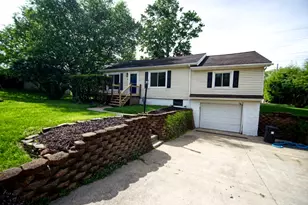906 Duke Ave, Mansfield, OH 44905 - Photo 1