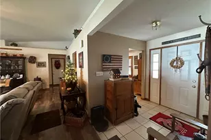 918 Stratford Dr, Greenville, OH 45331 - Photo 7