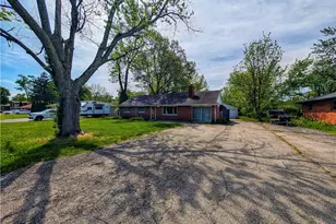 3899 Timberline Dr, Beavercreek, OH 45432 - Photo 3