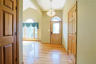 639 Deerhorn Trail, Bath Twp, OH 45387 - Photo 5