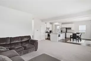 320 Chevington, Tipp City, OH 45371 - Photo 11