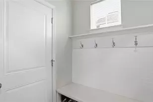 320 Chevington, Tipp City, OH 45371 - Photo 15