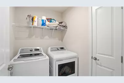 320 Chevington, Tipp City, OH 45371 - Photo 31
