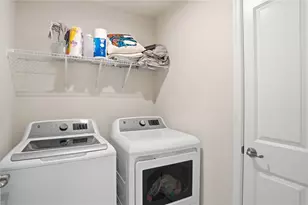 320 Chevington, Tipp City, OH 45371 - Photo 31