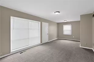 2217 S Hadley Rd, Springfield, OH 45505 - Photo 15
