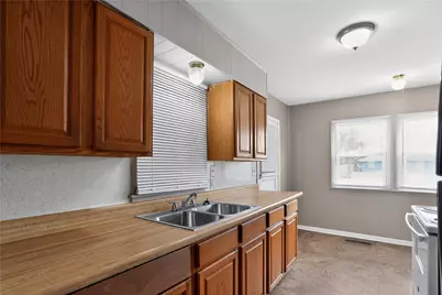 2217 S Hadley Road, Springfield, OH 45505 - Photo 17