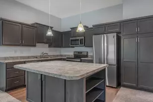 184 Old Pond Rd, Springboro, OH 45066 - Photo 5