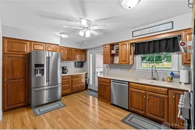 994 Meadow Lane, Xenia, OH 45385 - Photo 11