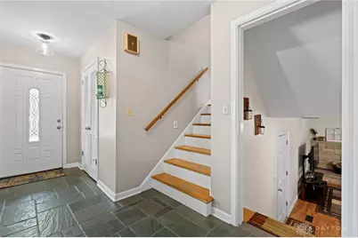 994 Meadow Lane, Xenia, OH 45385 - Photo 5
