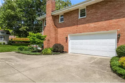 994 Meadow Lane, Xenia, OH 45385 - Photo 3