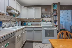 2160 Maryland Dr, Xenia, OH 45385 - Photo 9