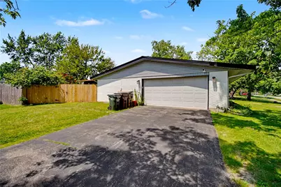 1043 Heathwood, Englewood, OH 45322 - Photo 1