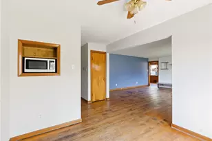 1961 N Longview St, Beavercreek, OH 45432 - Photo 9