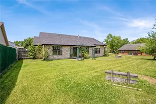 8848 Trowbridge Way, Huber Heights, OH 45424 - Photo 37