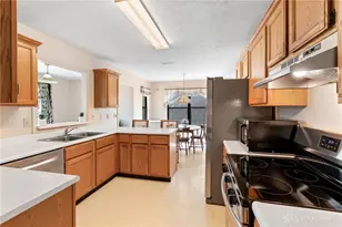 8848 Trowbridge Way, Huber Heights, OH 45424 - Photo 13