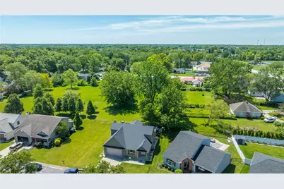 132 Village Green, Sidney, OH 45365 - Photo 5