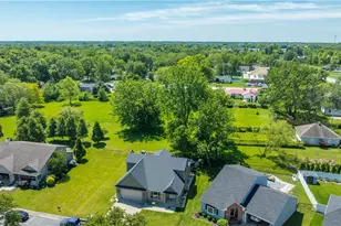 132 Village Green, Sidney, OH 45365 - Photo 5