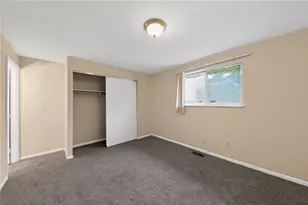 5212 Greencroft Dr, Trotwood, OH 45426 - Photo 11