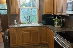 149 W Pleasant St, Hillsboro, OH 45133 - Photo 3