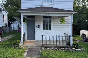 149 W Pleasant St, Hillsboro, OH 45133 - Photo 1