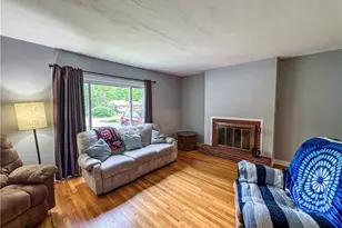 1813 Shady Ln, Beavercreek, OH 45432 - Photo 5