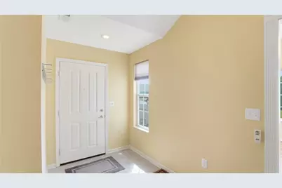 7026 Creekside Circle, Fairborn, OH 45324 - Photo 7
