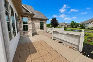 7026 Creekside Cir, Fairborn, OH 45324 - Photo 5