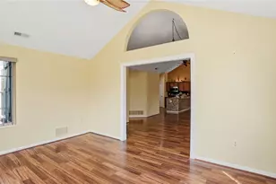 7026 Creekside Cir, Fairborn, OH 45324 - Photo 19