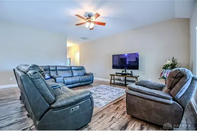 734 Deerhurst Drive, Vandalia, OH 45377 - Photo 5
