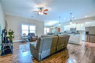 734 Deerhurst Dr, Vandalia, OH 45377 - Photo 3