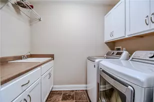 734 Deerhurst Dr, Vandalia, OH 45377 - Photo 15