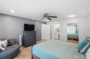 2051 Foxknoll Dr, Centerville, OH 45458 - Photo 15