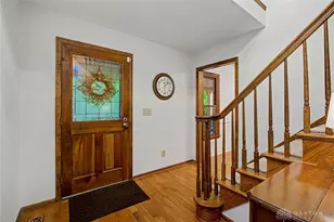 575 Hornwood Dr, Springfield Twp, OH 45504 - Photo 7